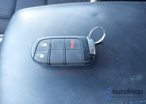 2018 Jeep Grand Cherokee Laredo E 4X4 z USA, uszkodzony, nr VIN 1C4RJFAG6JC284138